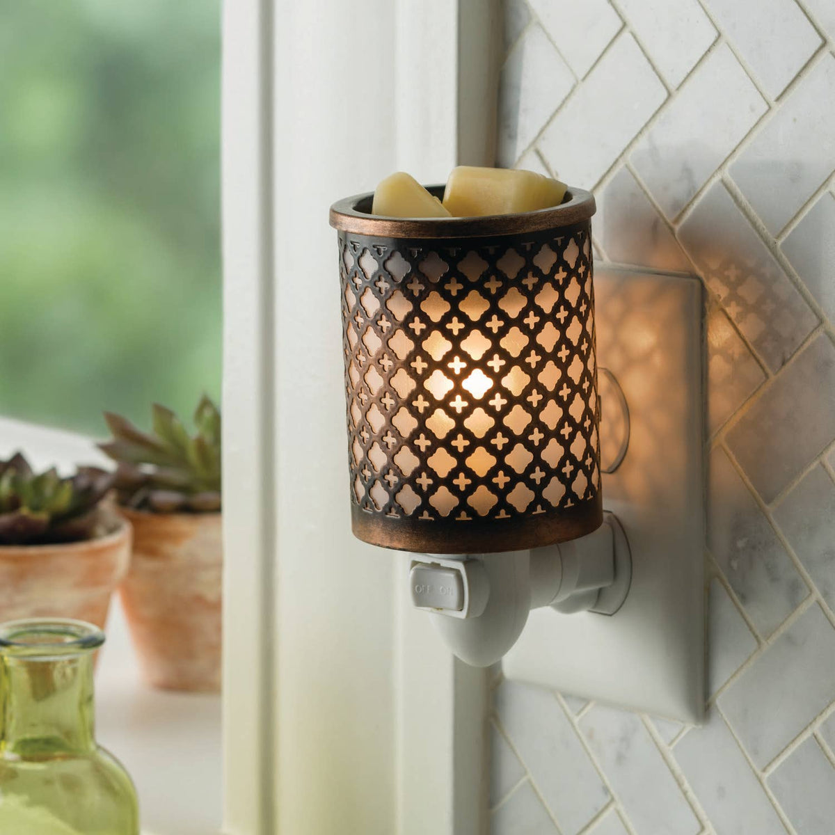 Morocco Metal Pluggable Wax Warmer