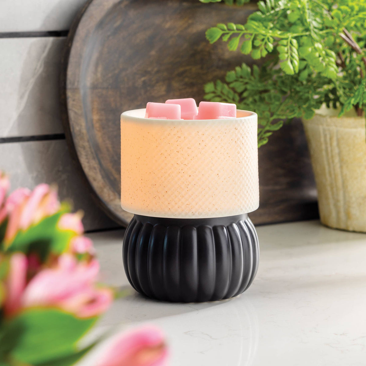 Luxe Lamp Illumination Wax Warmer